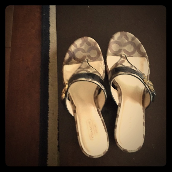 Coach brand platform fashion sandle - Picture 1 of 3